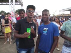 Oktober 10 Anos